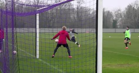 VIDÉO - Rhys Healey est en forme avant TFC - Pau