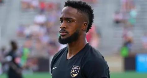 Mercato : Junior Flemmings arrive au TFC, il a été présenté aux joueurs