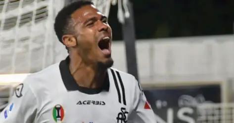 VIDÉO - Le premier but de Kelvin Amian avec La Spezia dans le Calcio