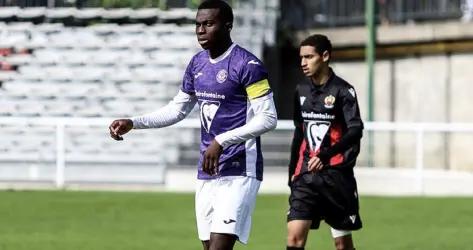 Officiel : Kévin Keben signe son premier contrat professionnel