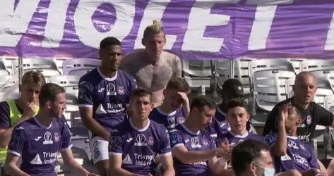 Covid : le chiffre (fou) dépensé par le TFC pour les tests PCR