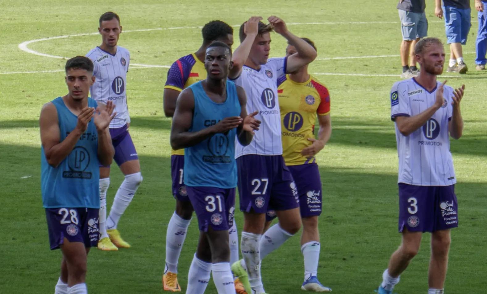 Vous rêvez d'avoir un maillot porté par un joueur ? Le TFC met en place un partenariat pour répondre à la demande