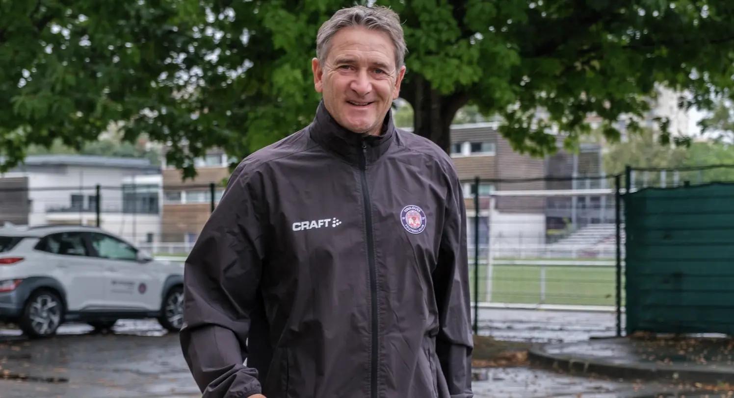 VIDÉO - Quand Philippe Montanier taquine son nouvel adjoint sur la Coupe du Monde