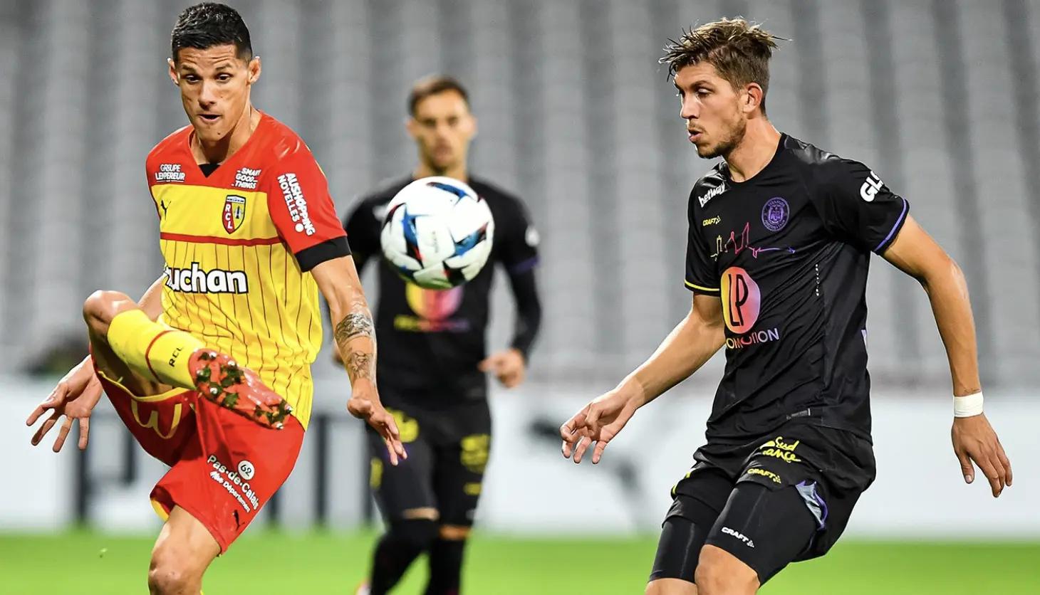 Maxime Dupé numéro 1 du championnat sur penalty, défense et attaque en berne, voici les chiffres à retenir après Lens - TFC (3-0)