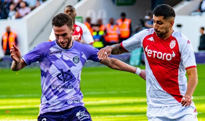 Mercato : le point complet de Damien Comolli sur la situation de Branco van den Boomen