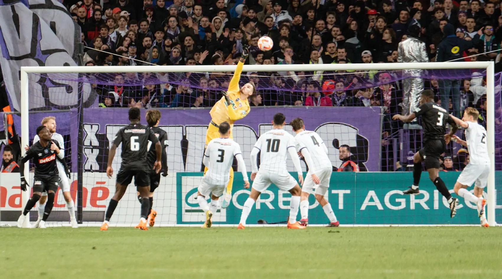 Qui va être le gardien numéro 1 du TFC contre Nantes ?