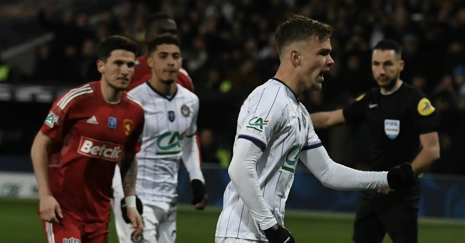 VIDÉO (à absolument voir) - En immersion avec les arbitres de TFC - Rodez