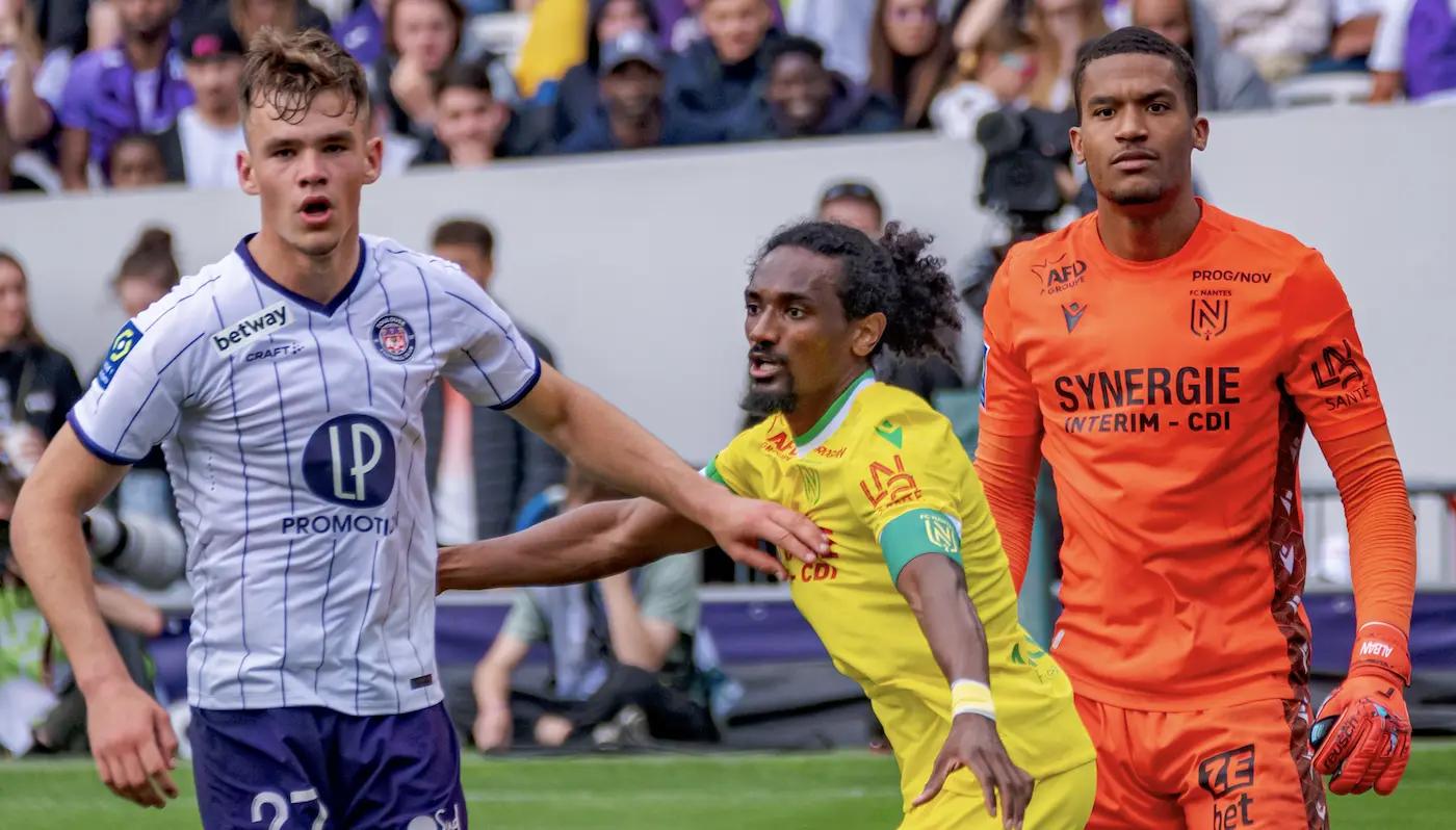 Thijs Dallinga / Alban Lafont / TFC Nantes